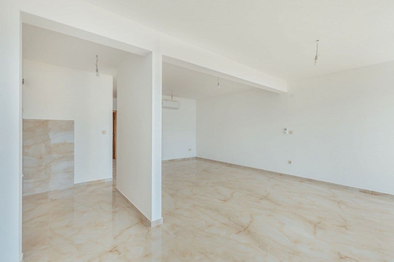 2-Bedroom Apartment in Baosici, Montenegro, photo 2