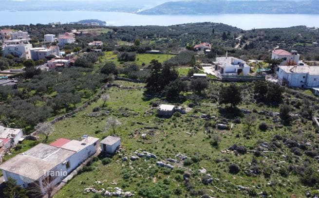 6,033 m² Land Plot with Sea and Mountain Views in Sternes, Crete