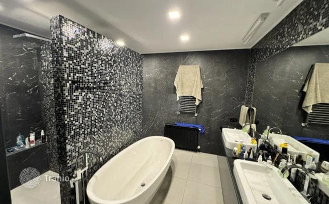 2-Bedroom Apartment in Saburtalo, Tbilisi, photo 4
