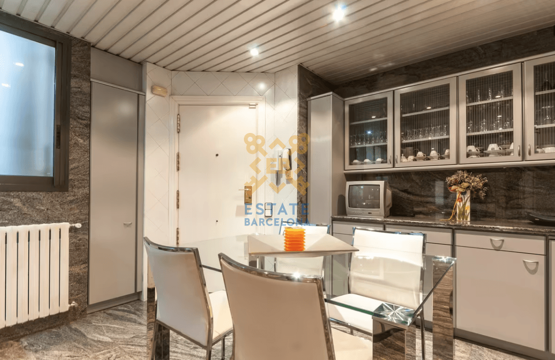6-Bedroom Apartment in Eixample, Barcelona, photo 5