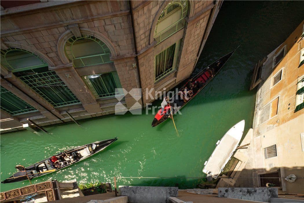 2-Bedroom Apartment in Venice, Italy