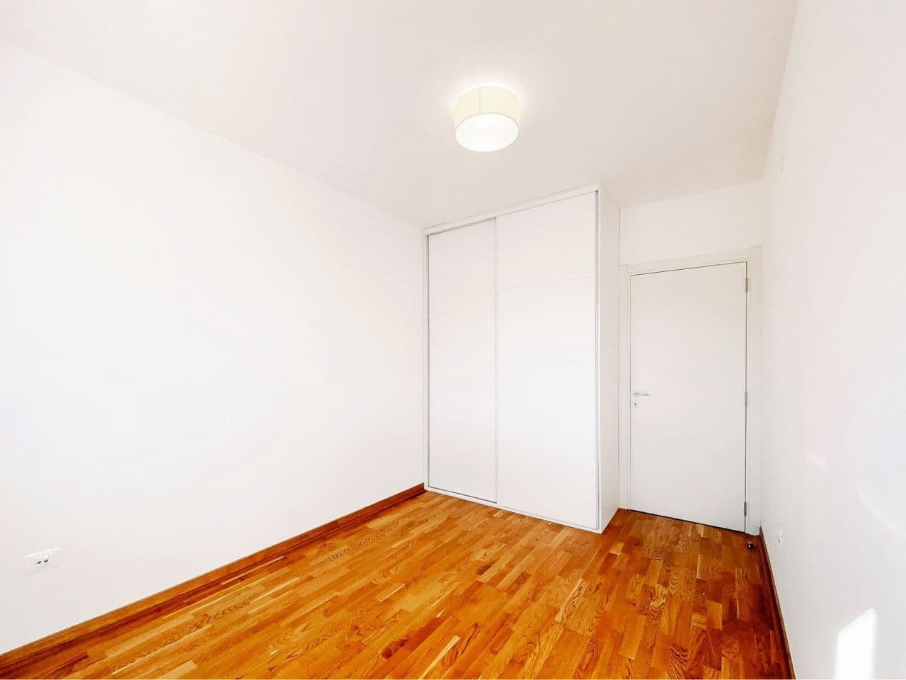 2-Bedroom Apartment in Podgorica, photo 5