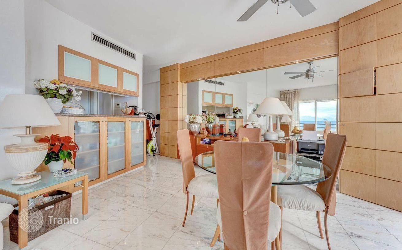 2-Bedroom Penthouse with Sea View in Playa de las Americas, Tenerife, photo 5