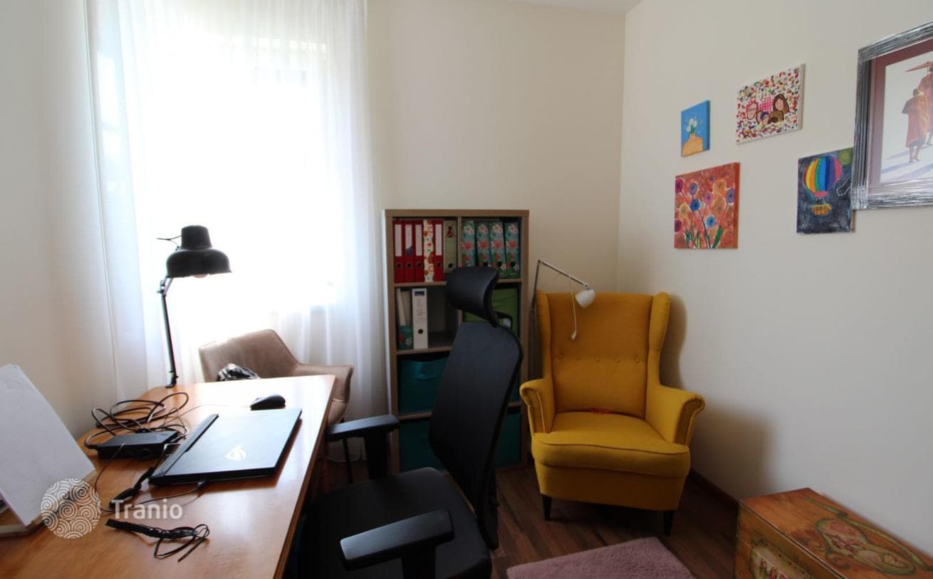 4-Bedroom House in Debrecen, Hungary, photo 4