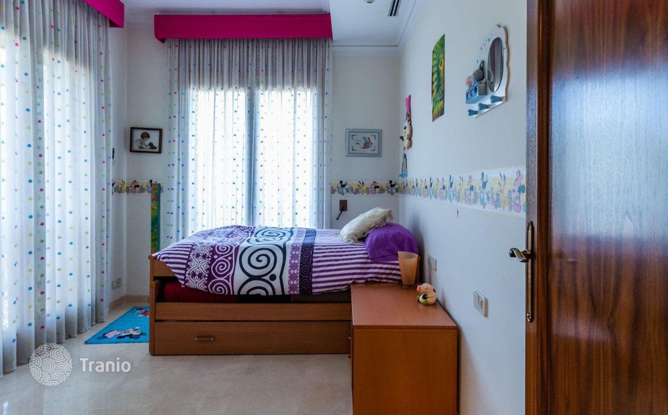 7-Bedroom House with Private Pool in Serdan yola del Valles, Barcelona, photo 2