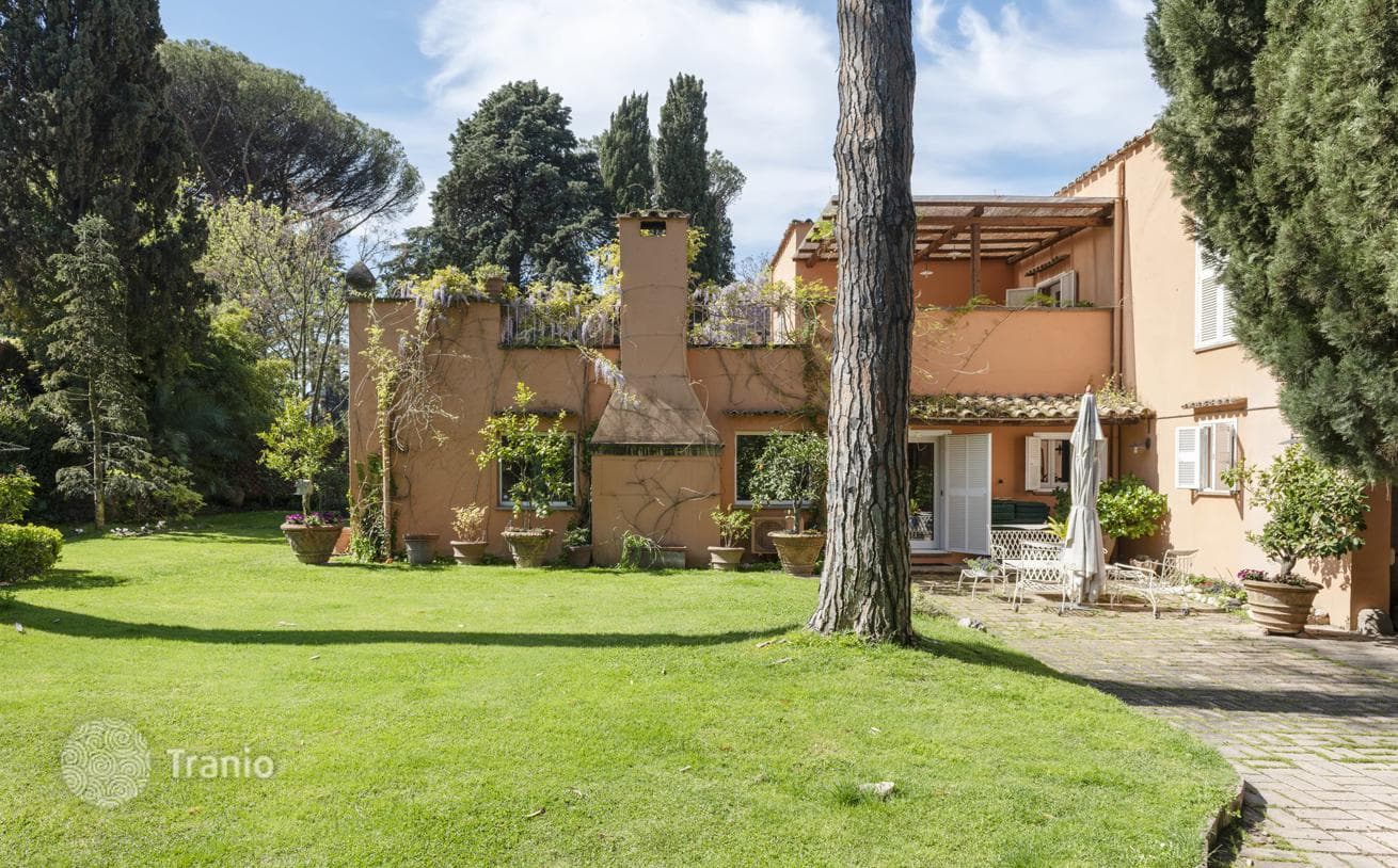 6-Bedroom Villa in Rome, Italy, photo 5