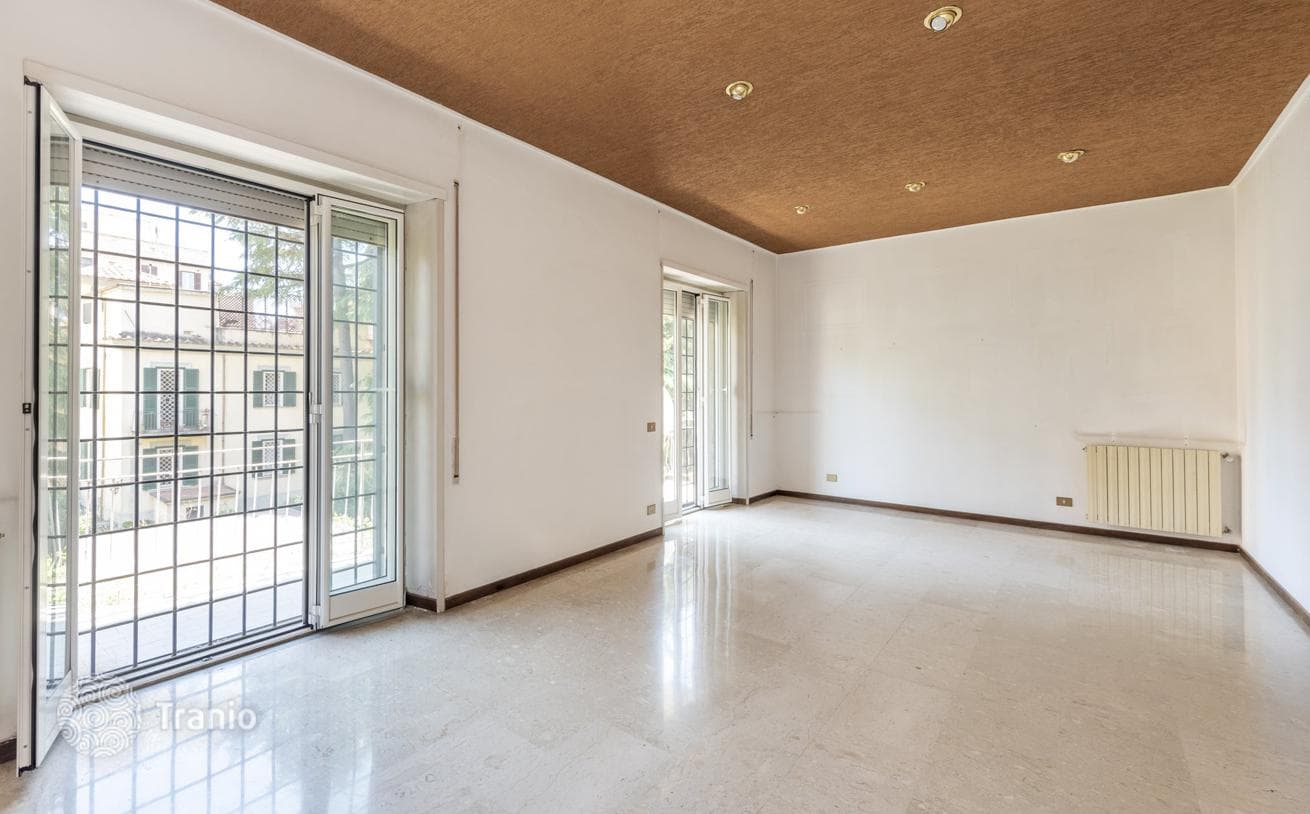 3-Bedroom Apartment in Rome, Italy, photo 4