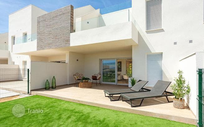 2–3-Bedroom Apartments with Private Garden in La Finca, photo 5