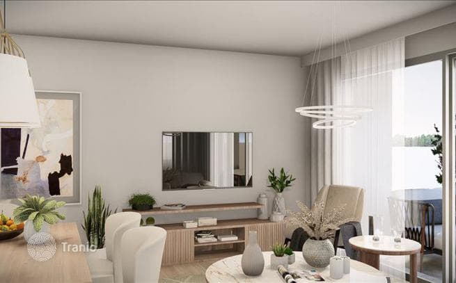 2-Bedroom Apartment with Shared Pool in Kato Paphos, Paphos, photo 2