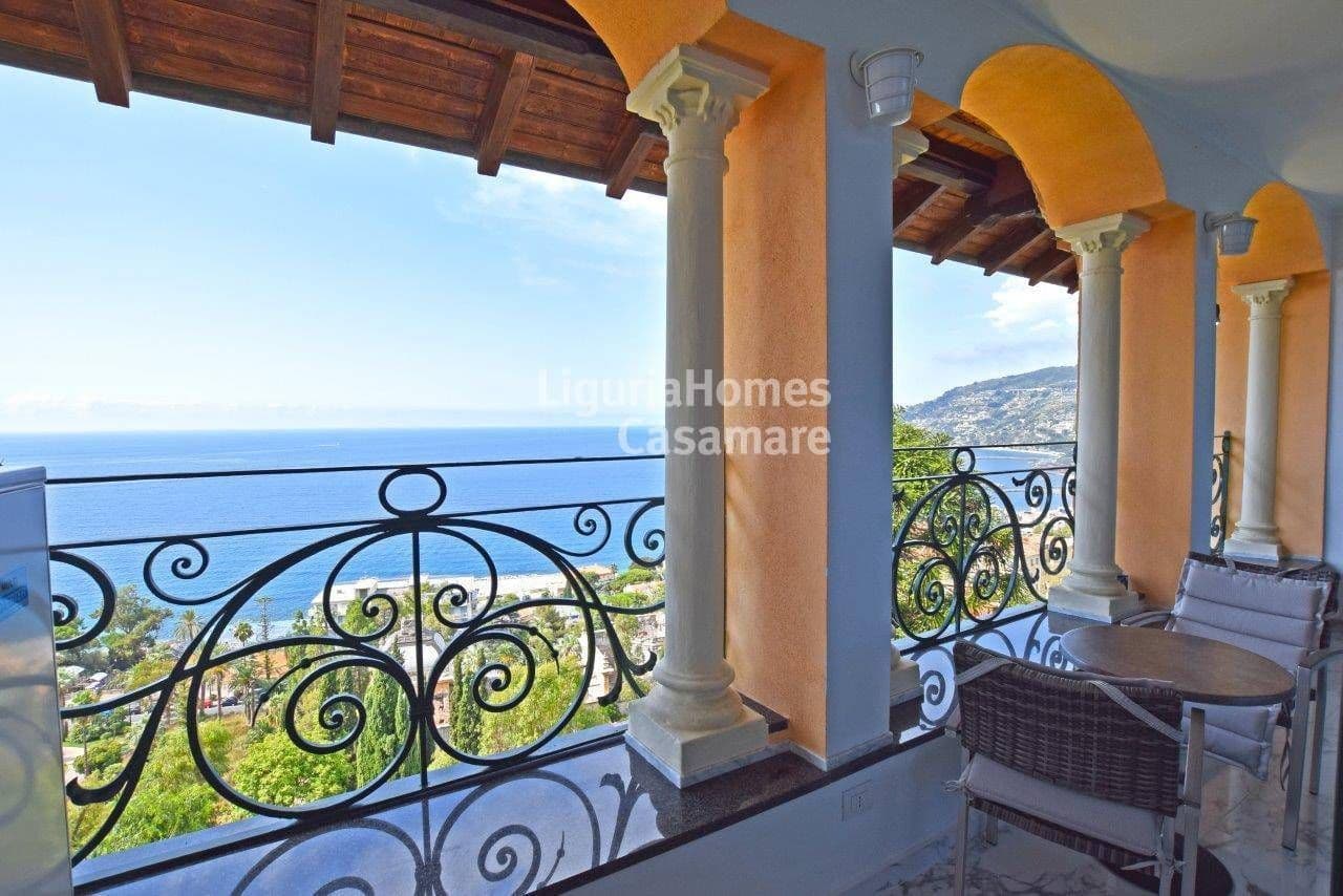 2-Bedroom Apartment in Ospedaletti