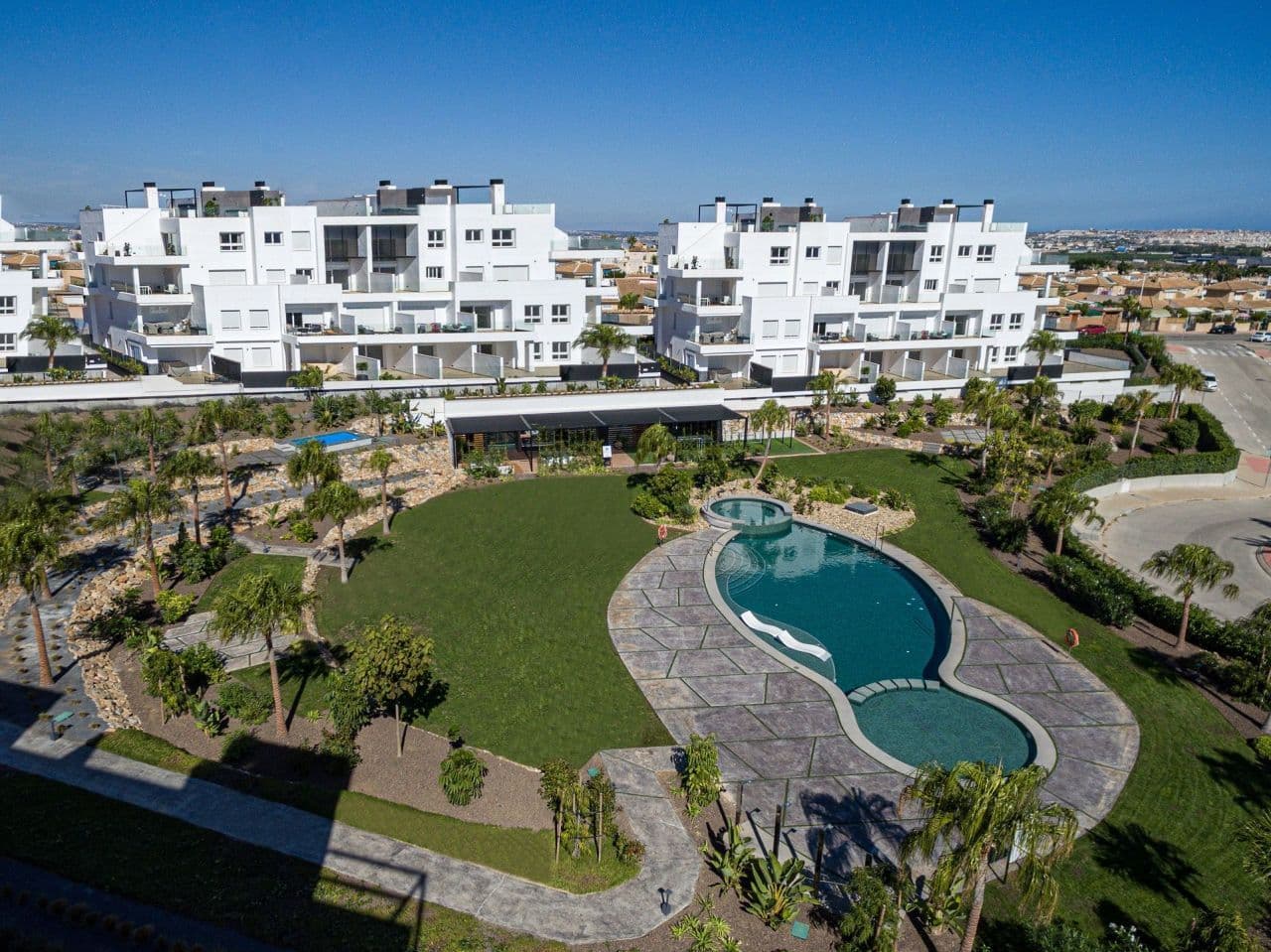 3-Bedroom Penthouse in Punta Prima, photo 4