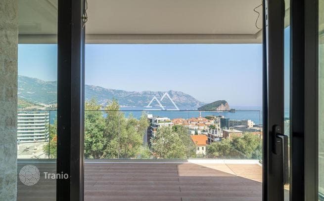 3-Bedroom Penthouse with Roof Terrace in Budva, photo 5