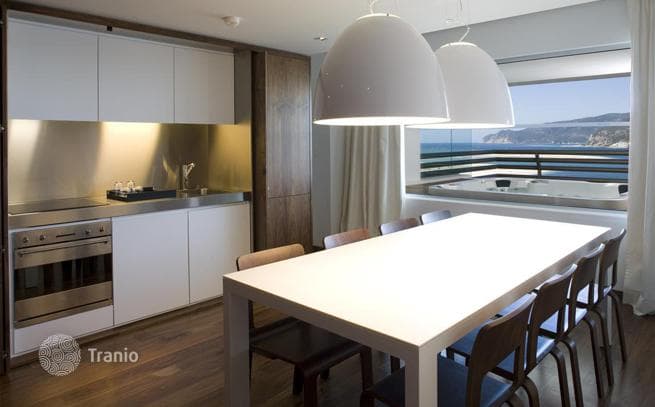 2-Bedroom Apartment with Hot Tub in Seaside Aparthotel, Setúbal, Portugal, photo 2