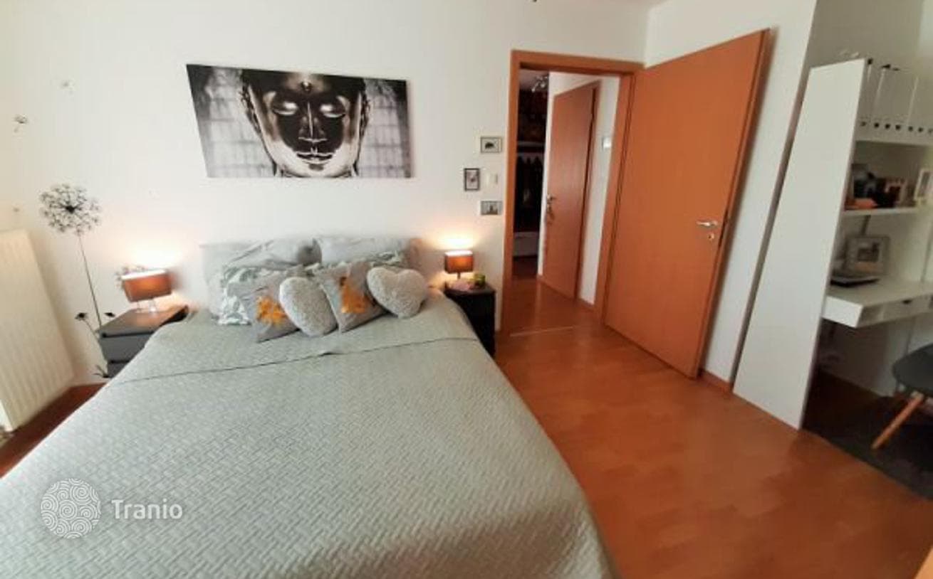 2-Bedroom Apartment with City View in Budapest, photo 3