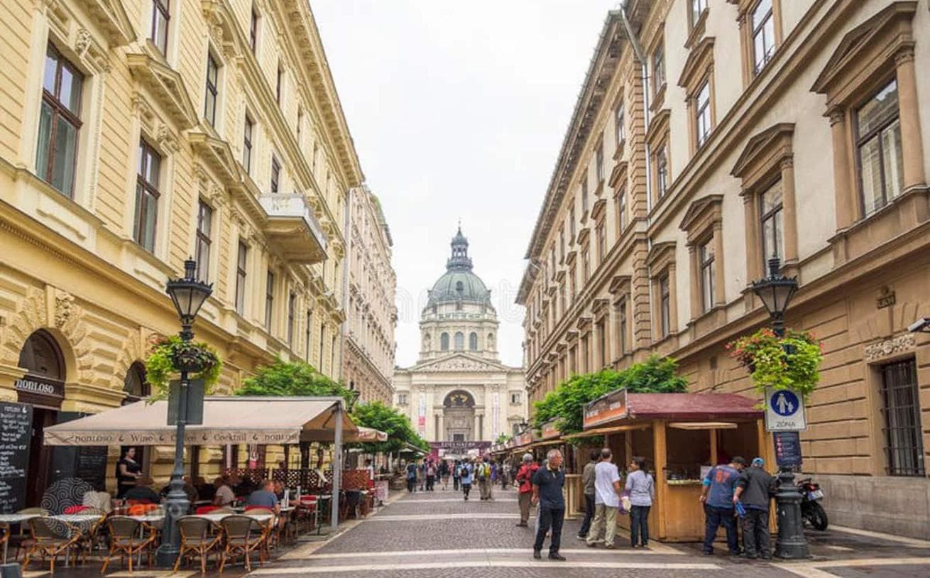 1-Bedroom Apartment in District V, Budapest