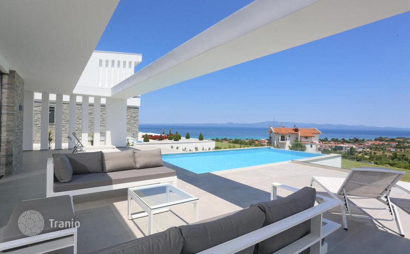 4-Bedroom Villa with Private Pool in Kassandra, Greece, photo 2