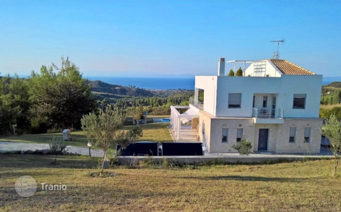 5-Bedroom Villa with Private Pool in Kassandra, Greece