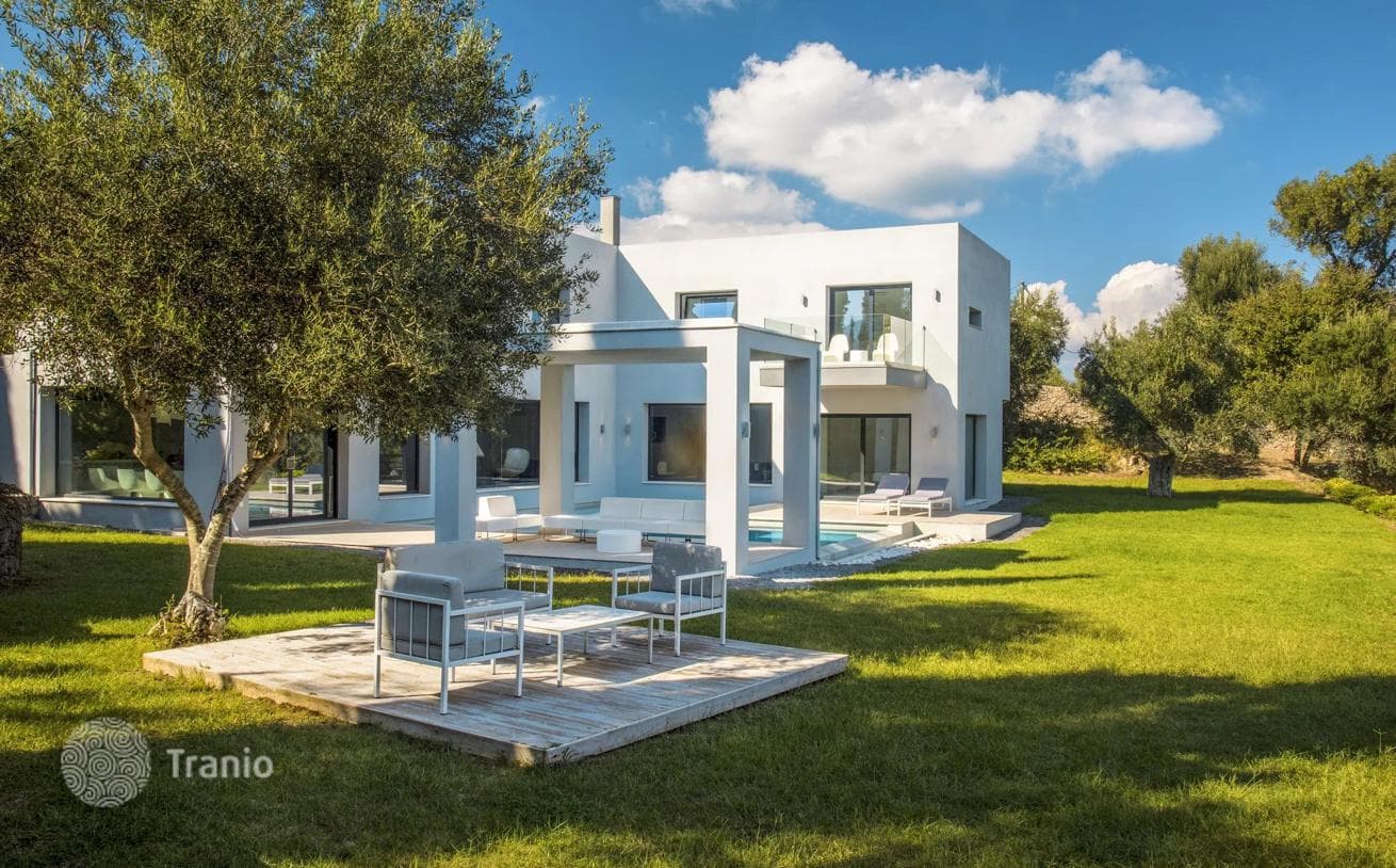 6-Bedroom Villa in Corfu