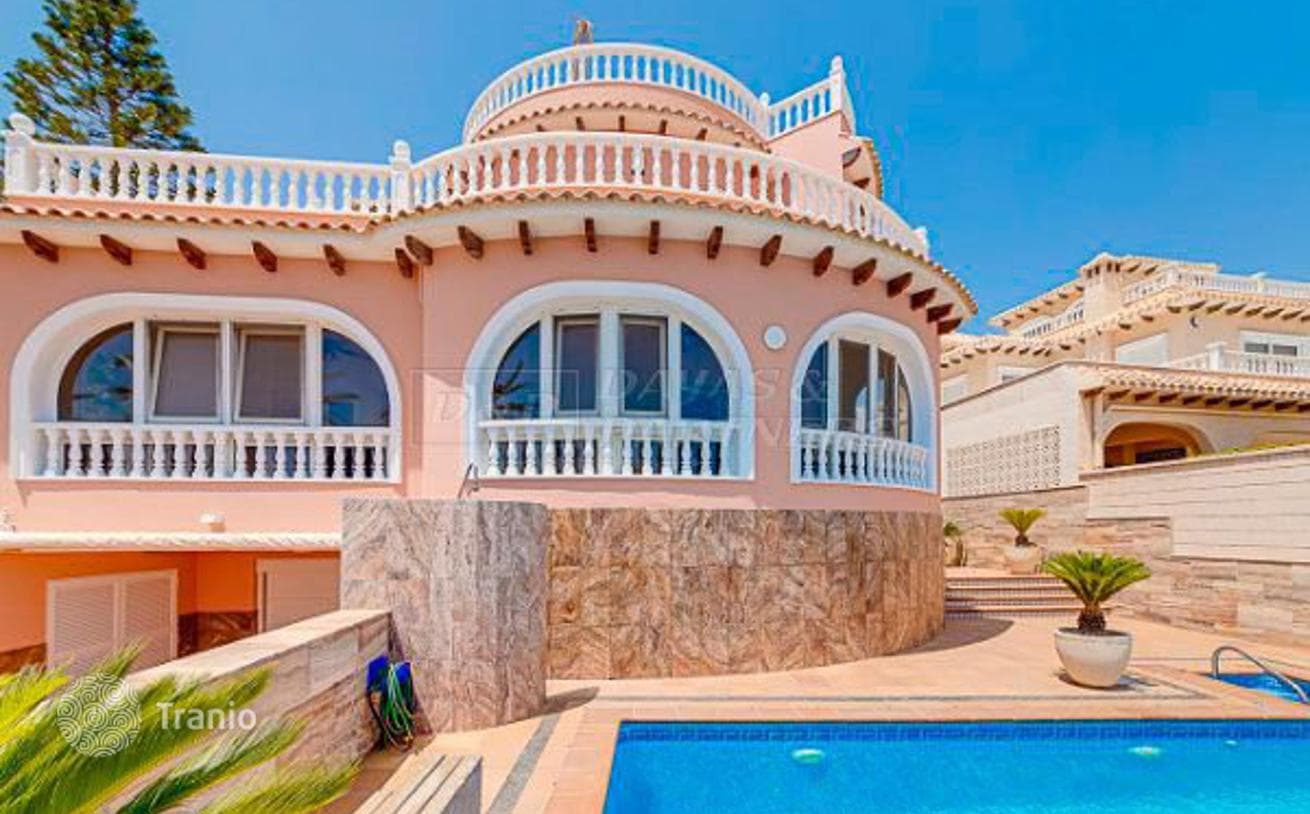 5-Bedroom Villa in Denia, Spain, photo 2