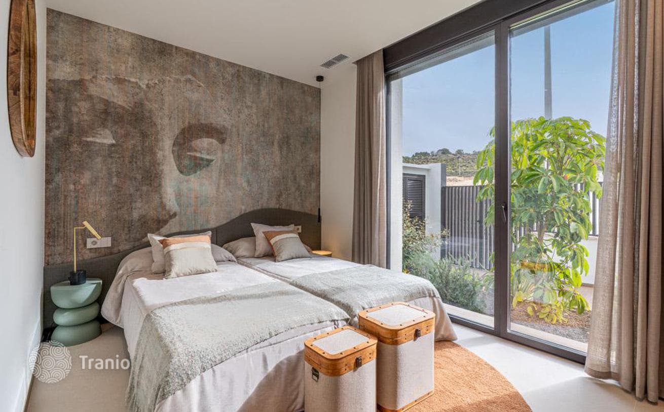 3-Bedroom Villa with Golf Course View and Private Pool in La Finca Golf