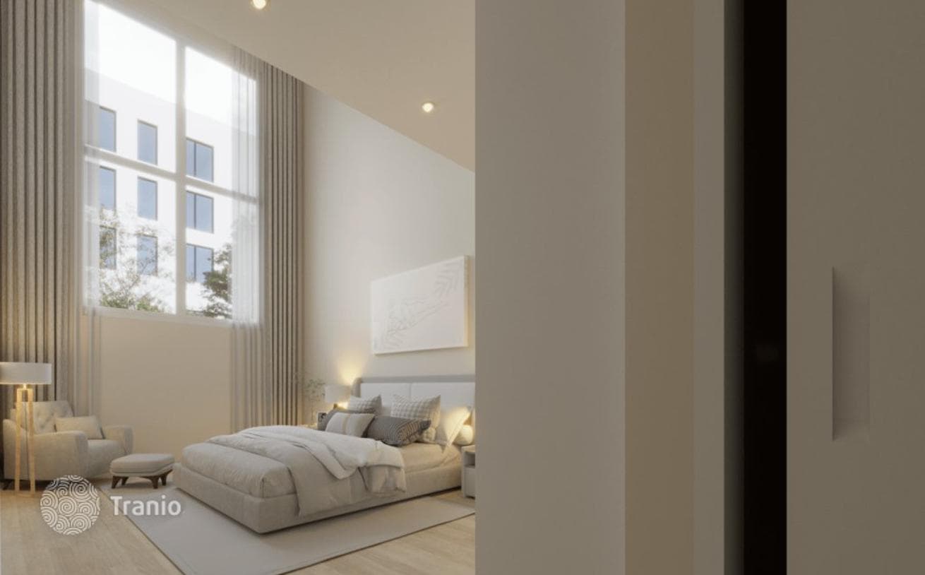 3-Bedroom Duplex with Private Garden in Guinardo, Barcelona