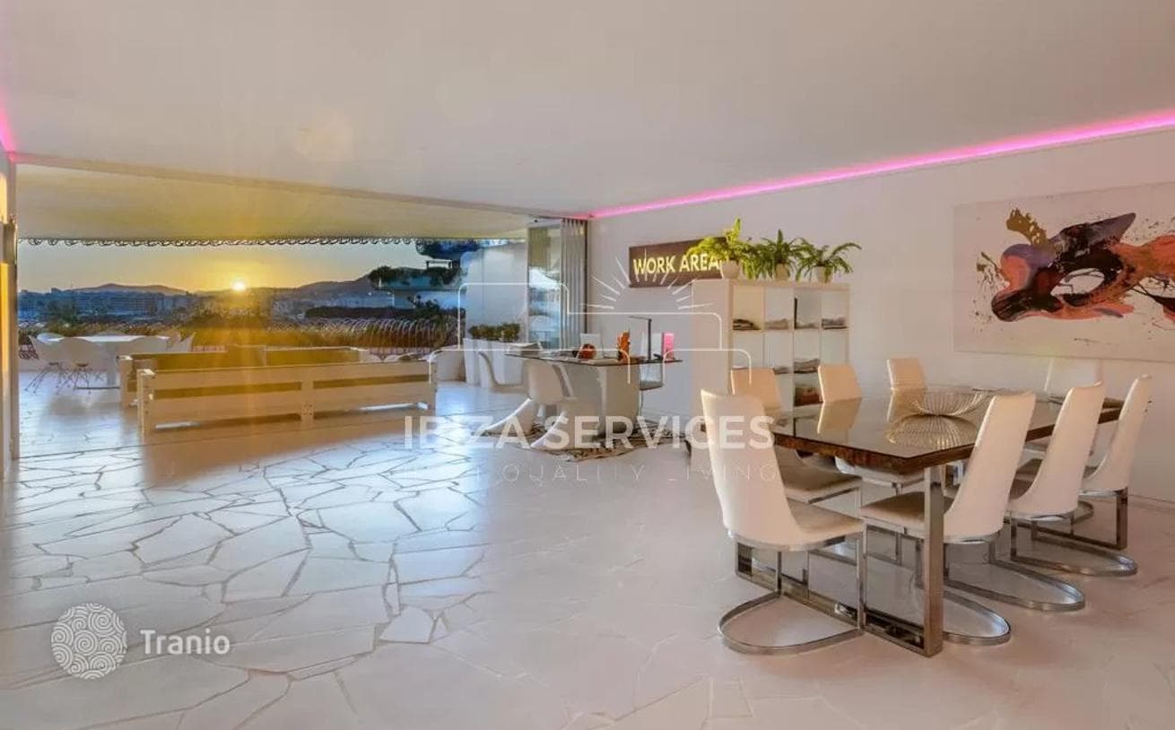 2-Bedroom Apartment in Ibiza, Spain, photo 5
