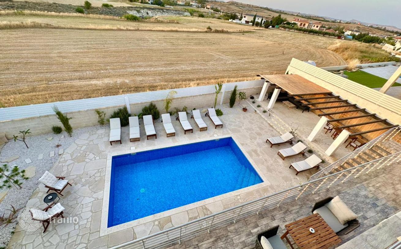 4-Bedroom House in Aradippou, Cyprus, photo 3