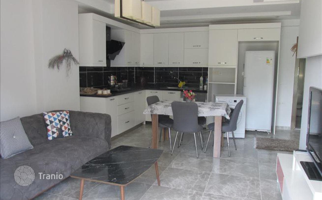 1-Bedroom Furnished Apartment with Shared Pools 400 m from the Beach in Kargicak, photo 5