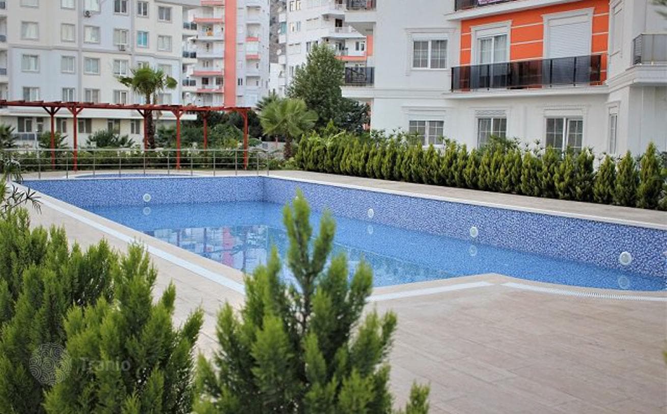 2-Bedroom Apartment with Mountain View in Konyaalti, Antalya