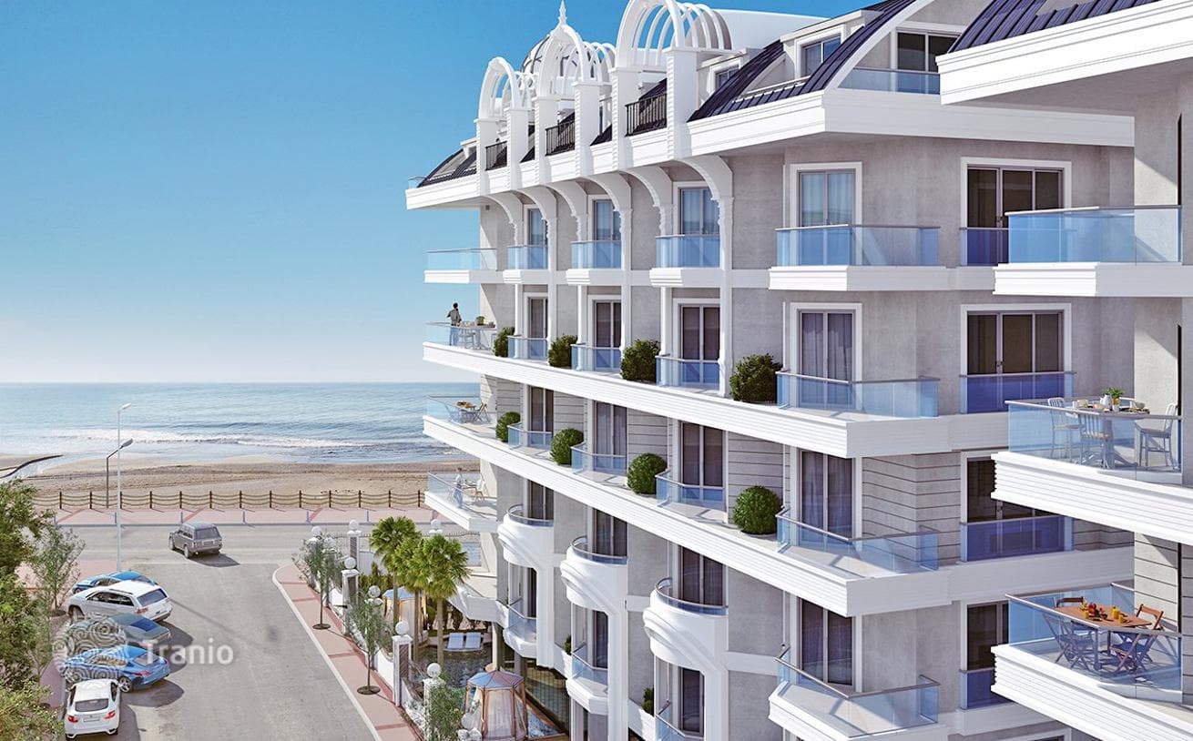 3-Bedroom Penthouse with Two Terraces in Alanya City Center