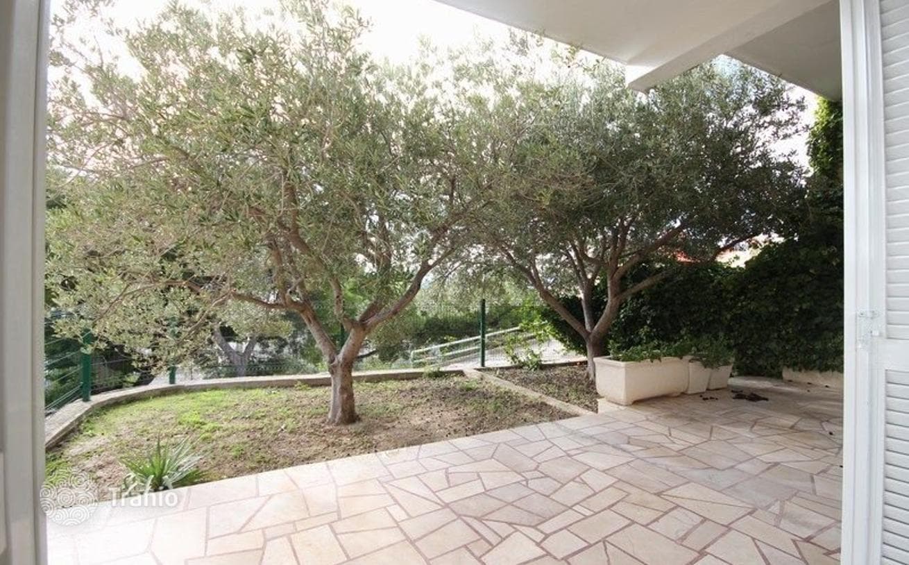 4-Bedroom House 400 m² in Omis, Dalmatia, photo 4