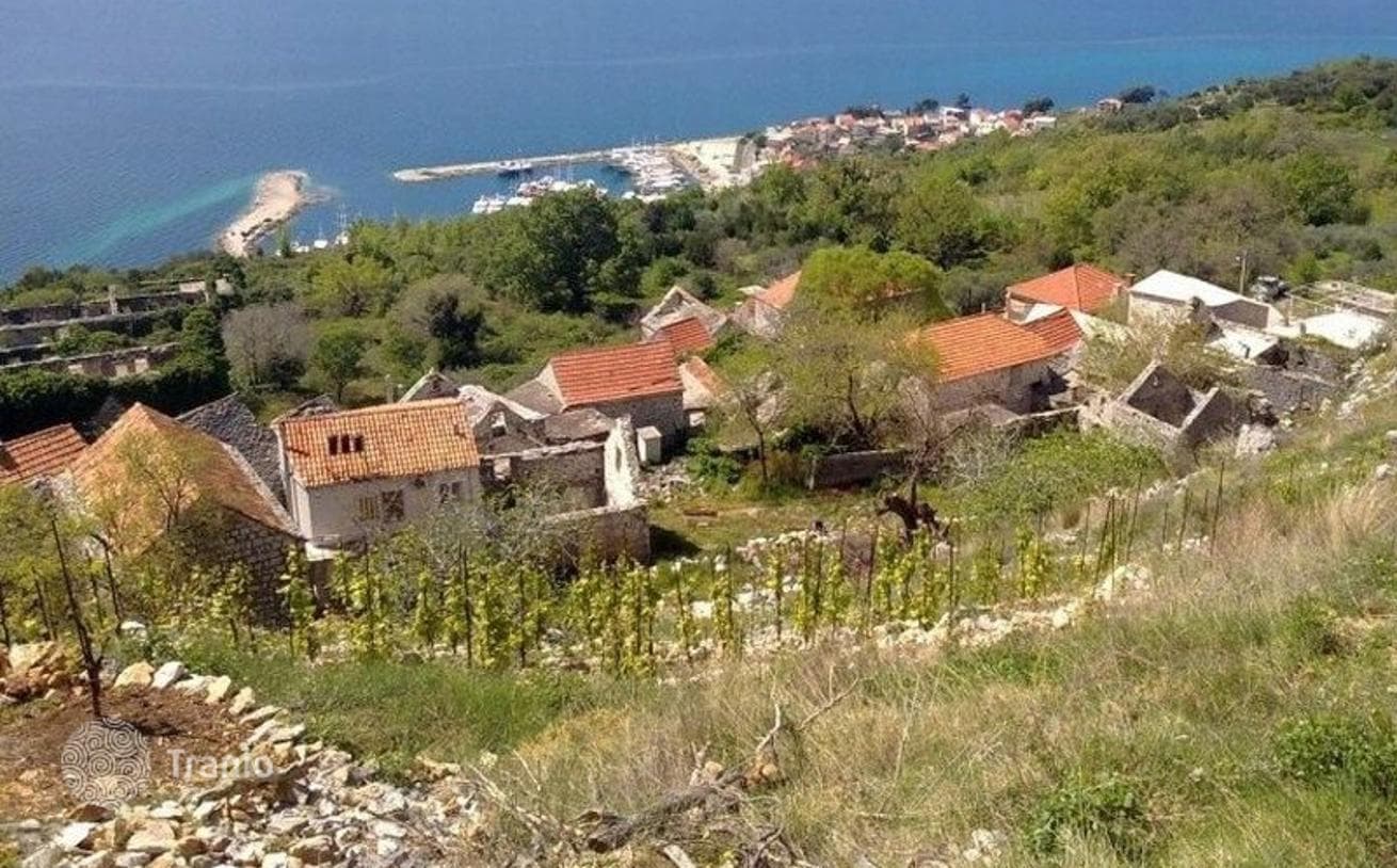 2-Bedroom House in Omis, Dalmatia