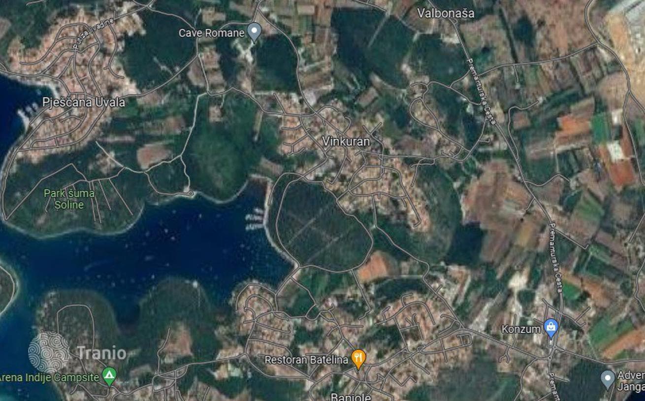 Land Plot for Building in Vinkuran, Pula