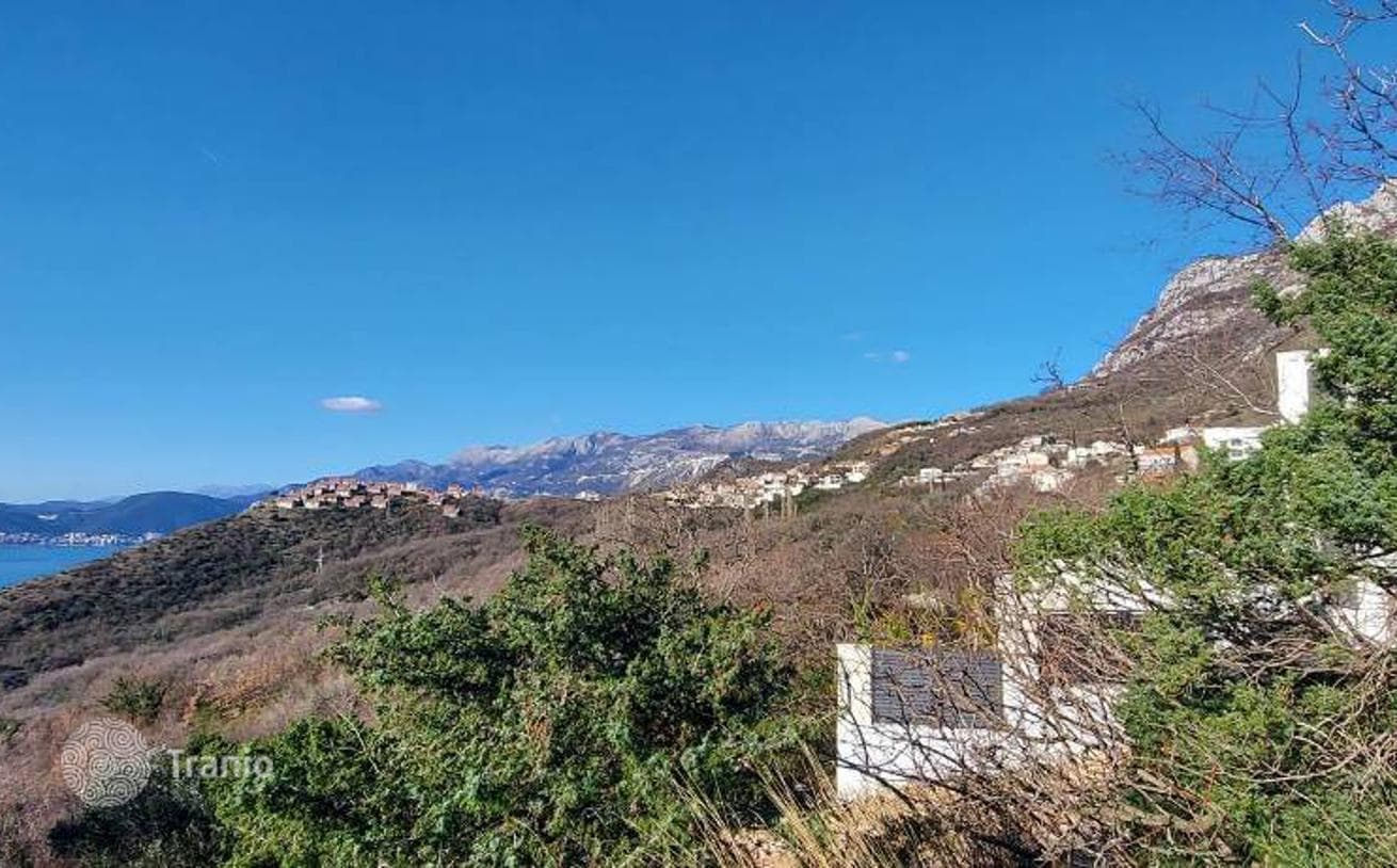 1,185 m² Land Plot with Panoramic Sea Views in Bijela, Montenegro