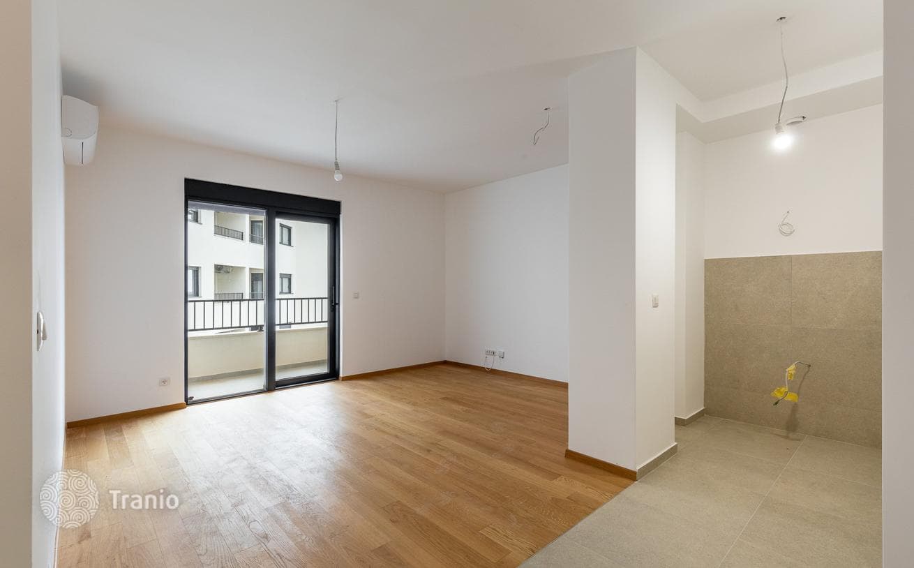 1-Bedroom Apartment with Sea View in Becici, Montenegro, photo 5