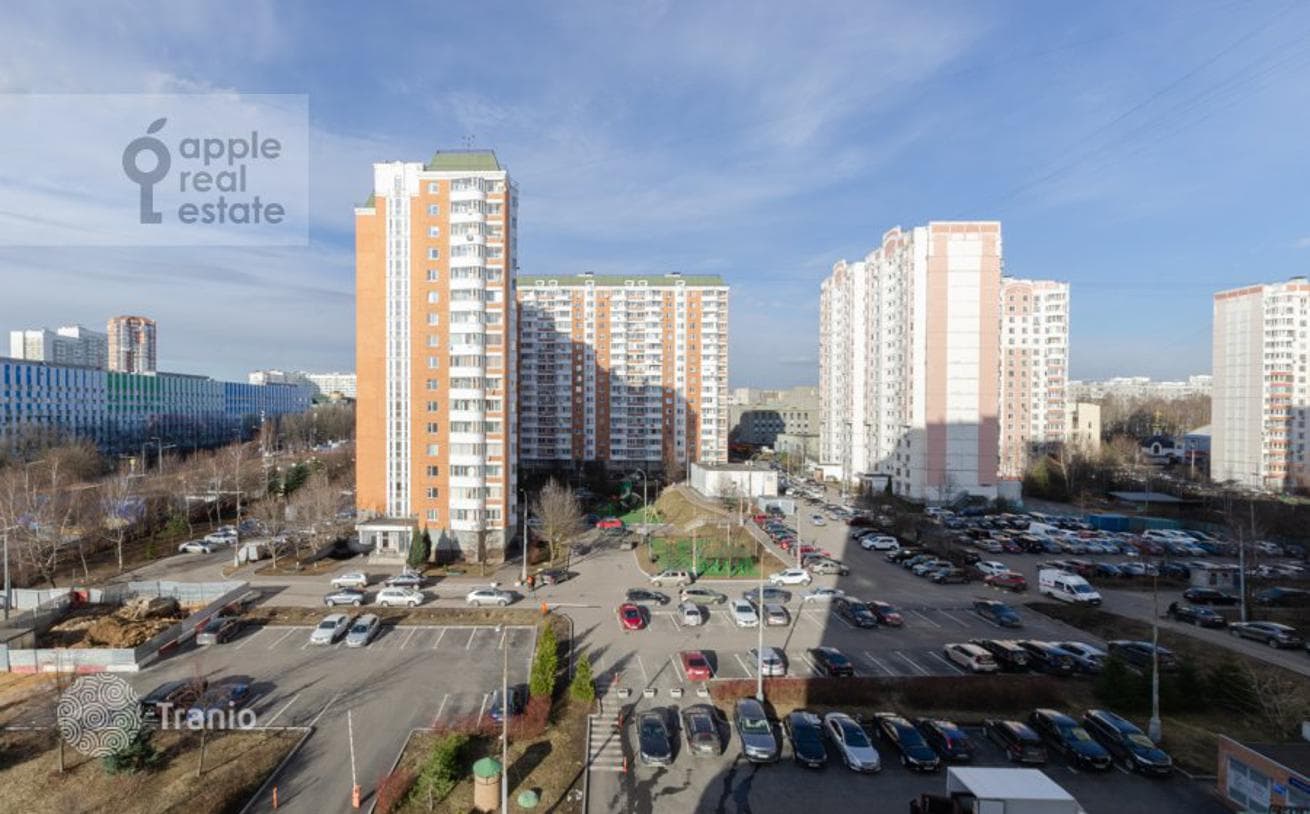 3-Bedroom Apartment with Forest Views in Konykowo, Moscow