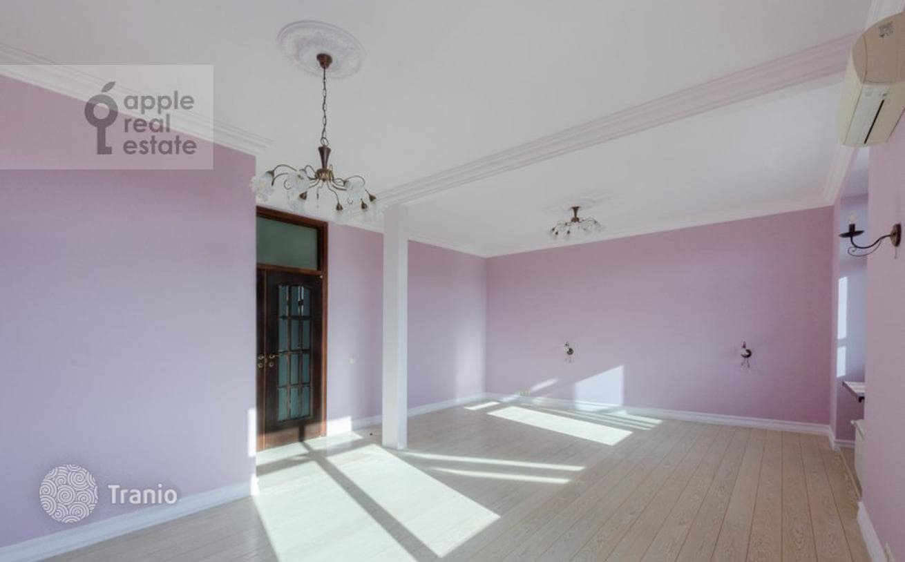 3-Bedroom Apartment with Forest Views in Konykowo, Moscow, photo 3