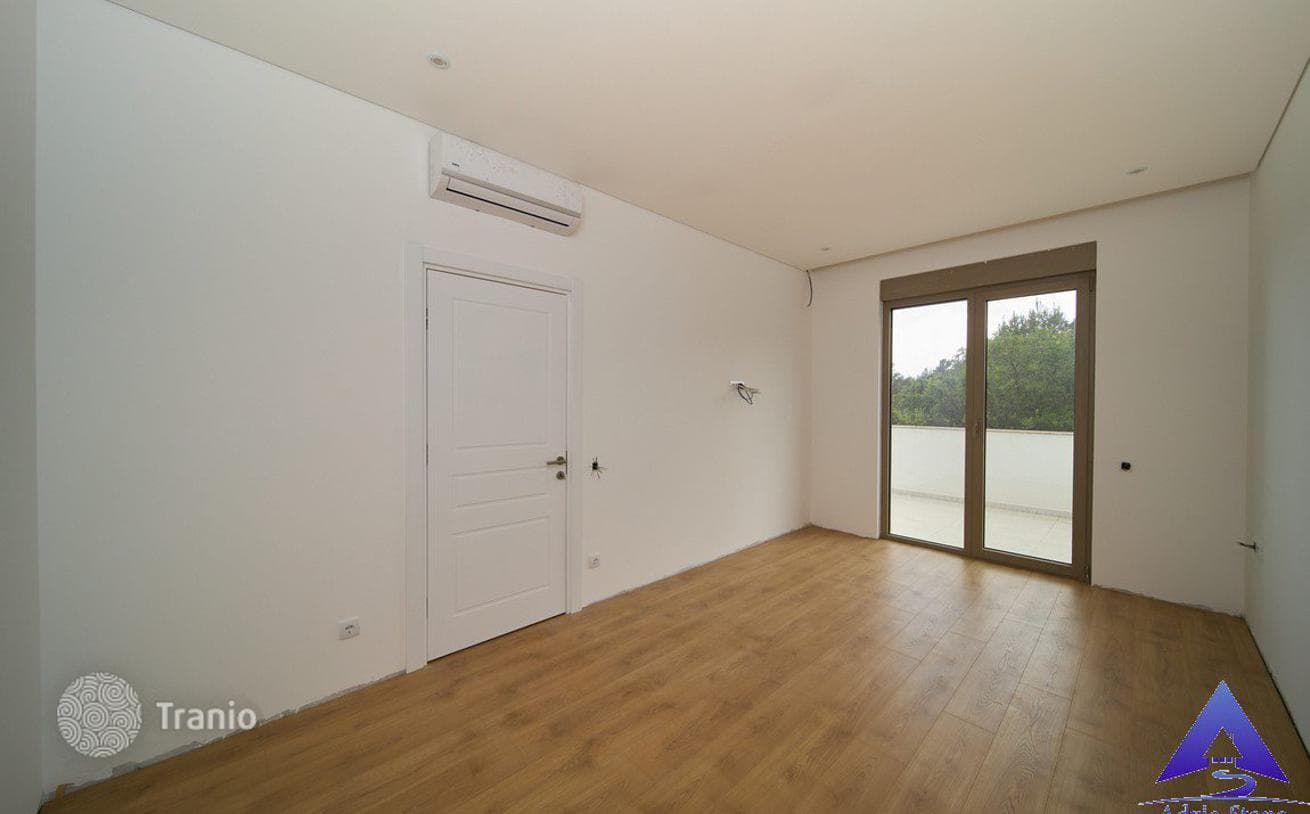 2-Bedroom Apartment with Sea View in Tivat, Montenegro, photo 5