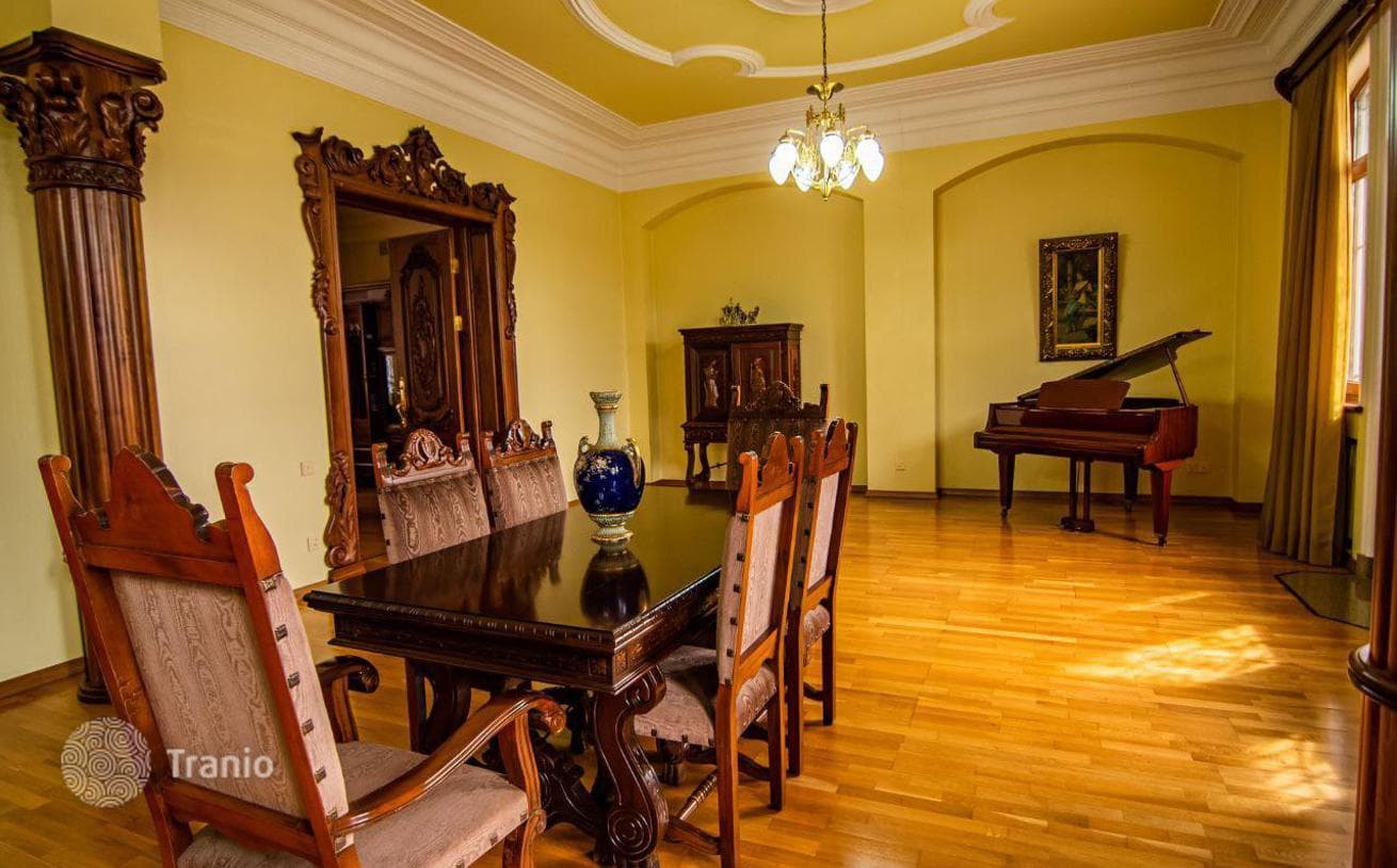 5-Bedroom House with Pool and Sauna in Central Batumi, photo 2