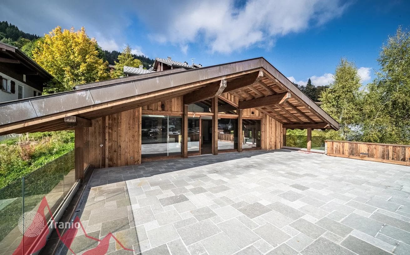12-Room Chalet with Panoramic Views in Les Gets, photo 2
