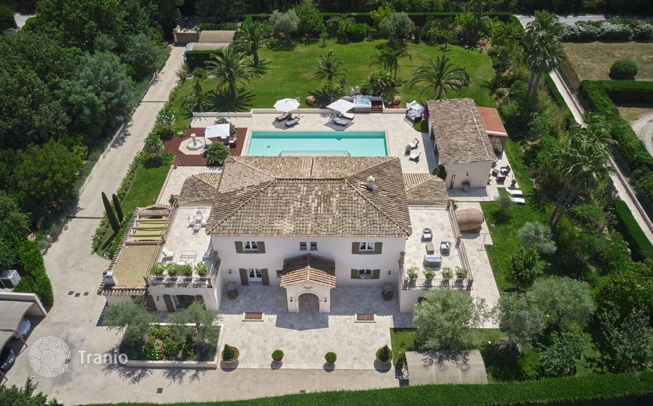 10-Room Villa in Saint-Tropez, photo 5