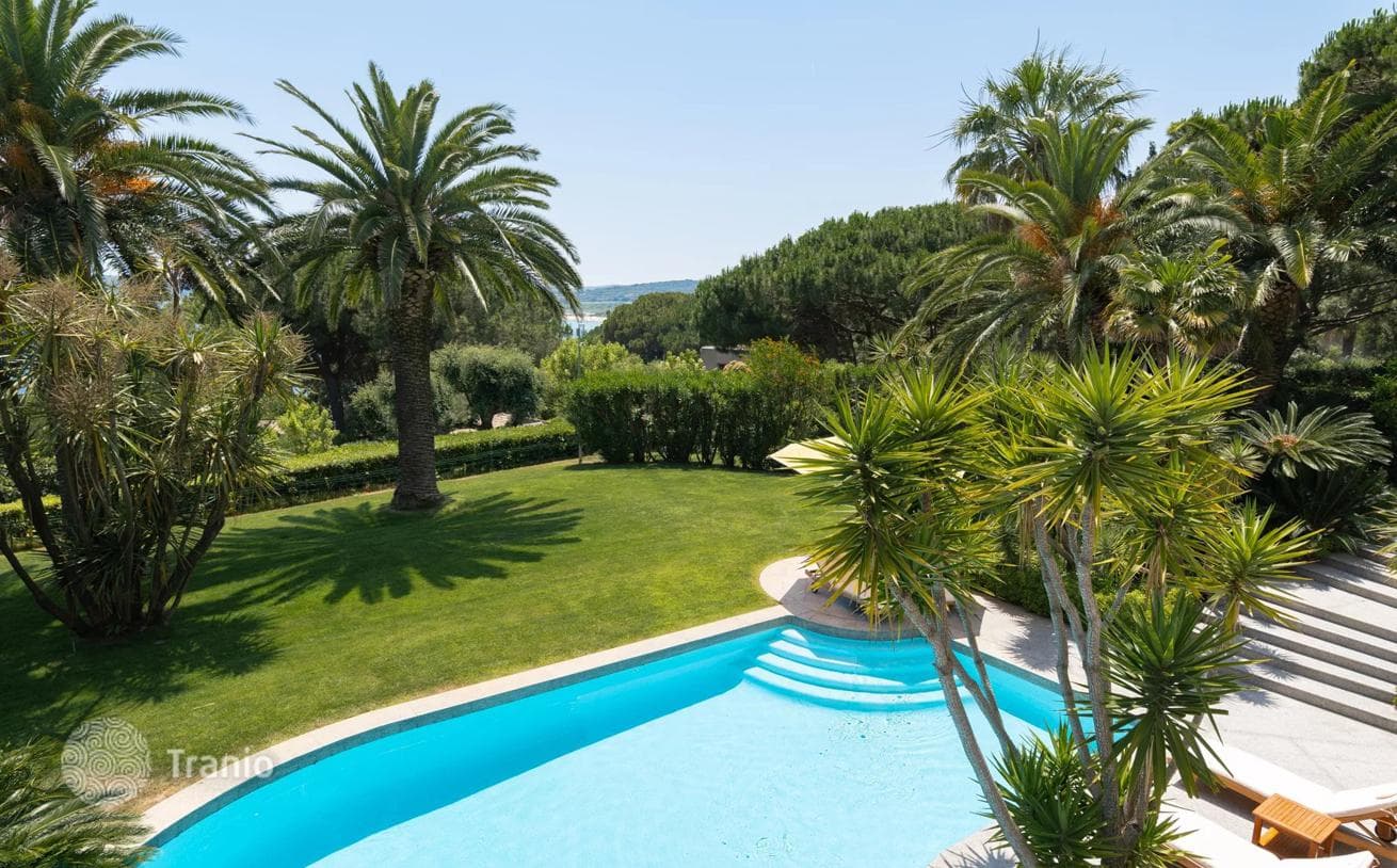 5-Bedroom Luxury Villa with Private Beach Access in Ramatuelle, photo 4