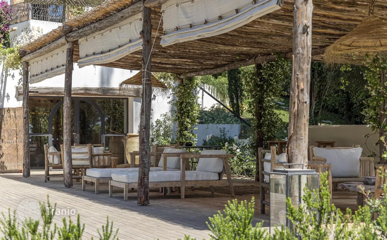 5-Bedroom Villa with Private Pool in Mougins, photo 3