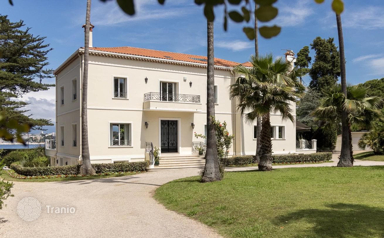11-Room Villa with Sea View in Cap-d'Ail, photo 5