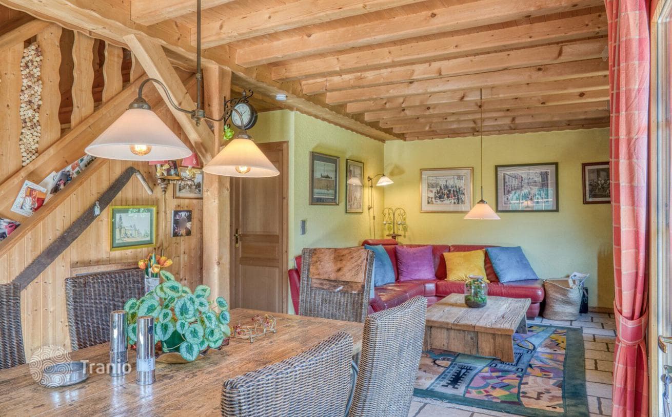 3-Story Chalet with Garden and Mountain Views in Saint-Gervais-les-Bains, photo 2