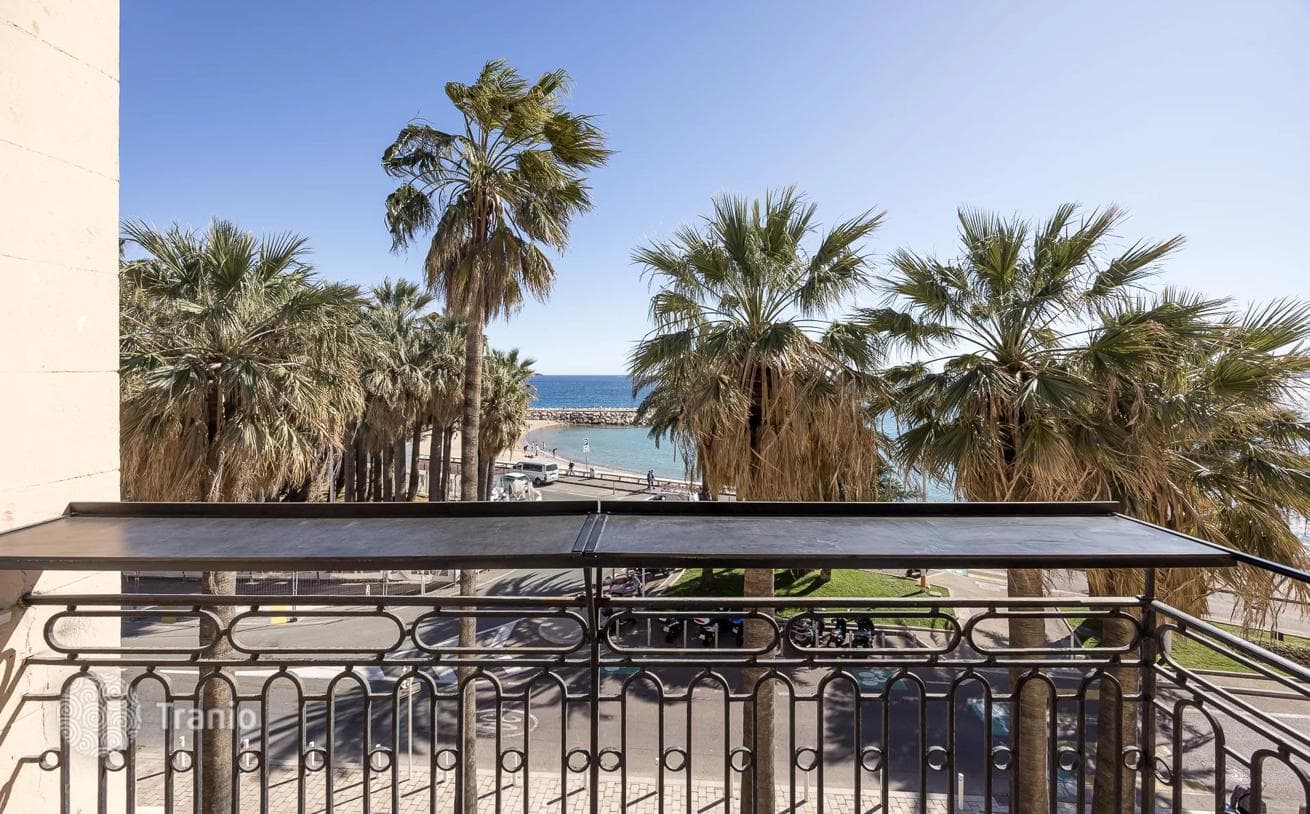 4-Bedroom Penthouse with Roof Terrace in Cannes, photo 5