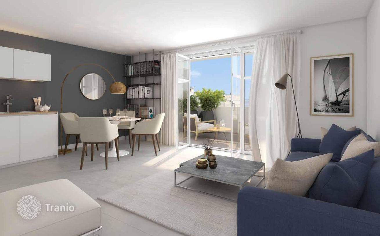 1-Bedroom Apartment with Terrace and Mountain View in Roquebrune-Cap-Martin, photo 2
