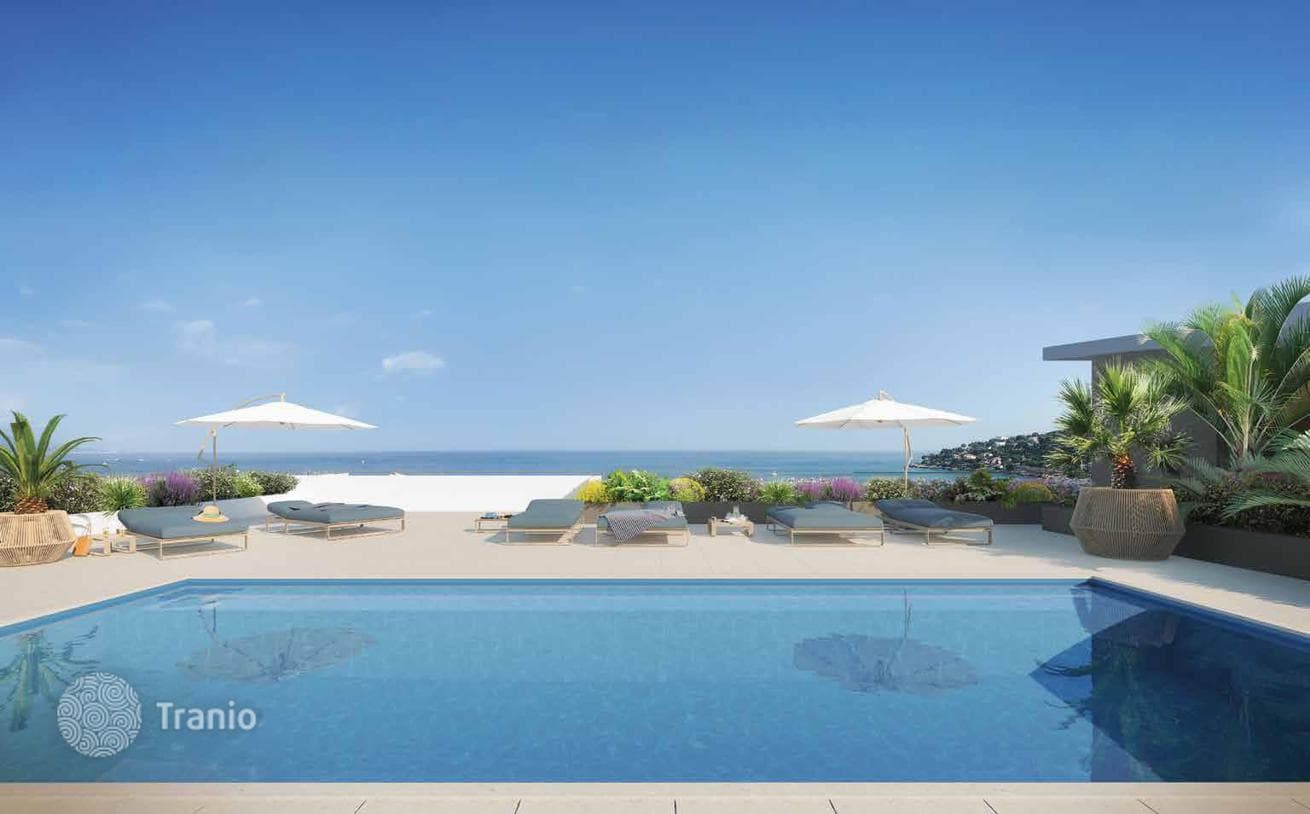 1-Bedroom Apartment with Terrace and Mountain View in Roquebrune-Cap-Martin, photo 5
