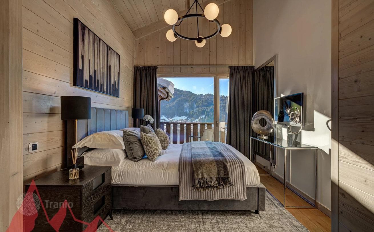 17-Room Chalet with Unobstructed Views in Morzine, photo 2