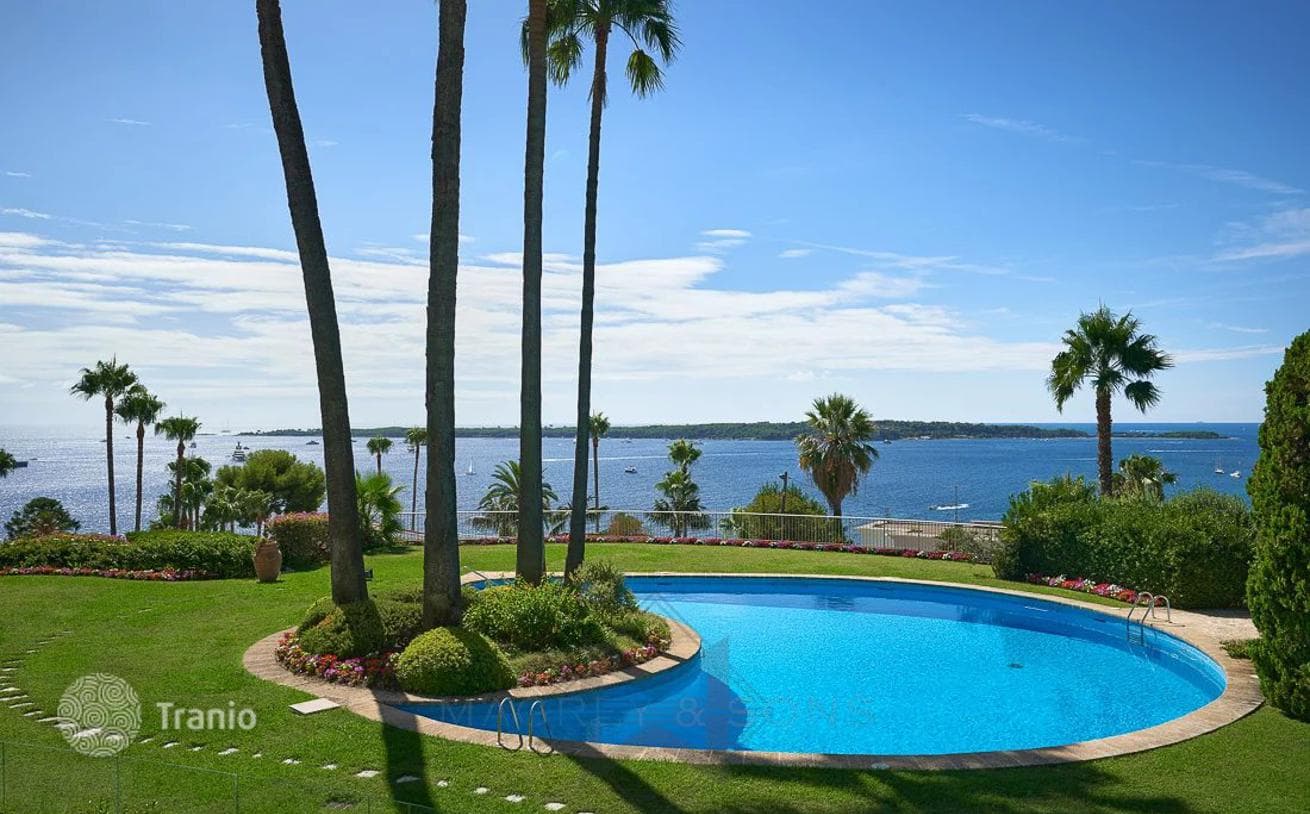 3-Bedroom Apartment with Sea View and Terrace in Californie Pézou, photo 5